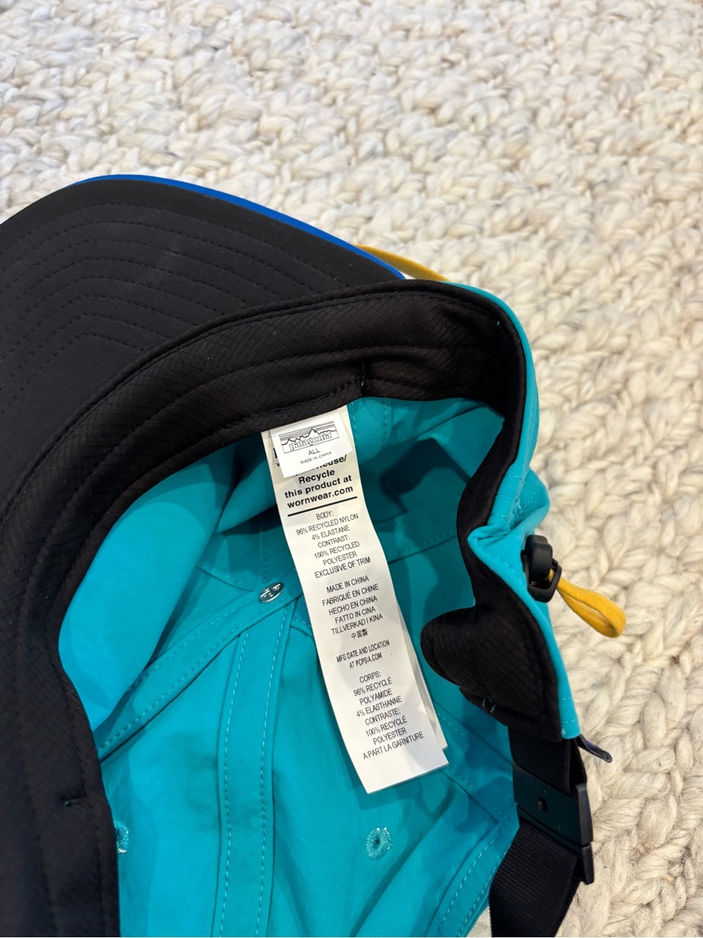 Patagonia Teal and Blue hat Merganzer 33482 recent and mint - Picture 3 of 4